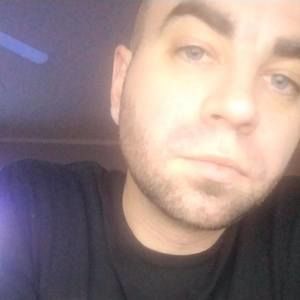 Meet your Posher, Troy